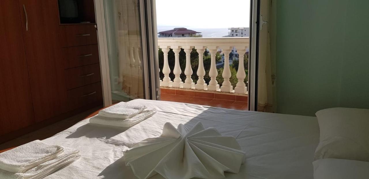 Stunning Sea View Apartments Саранда Экстерьер фото