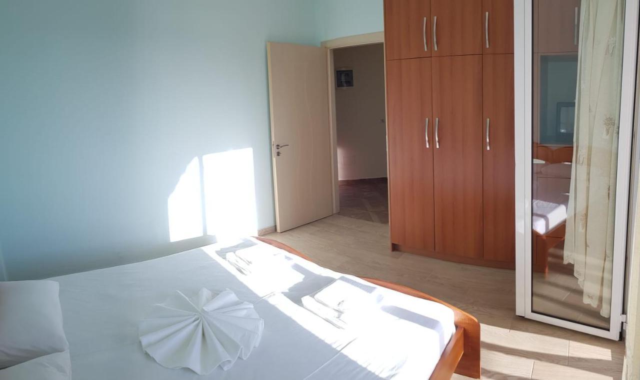 Stunning Sea View Apartments Саранда Экстерьер фото