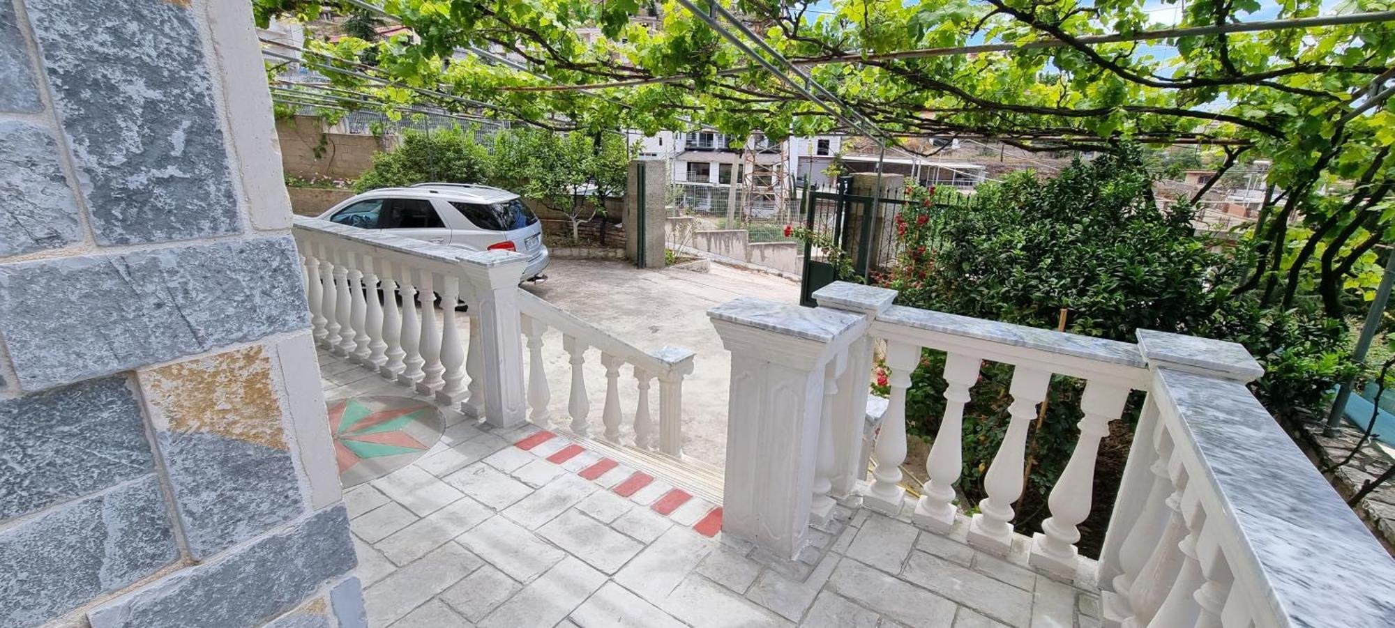 Stunning Sea View Apartments Саранда Экстерьер фото