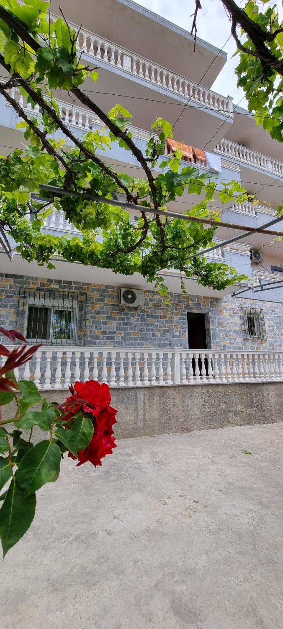 Stunning Sea View Apartments Саранда Экстерьер фото